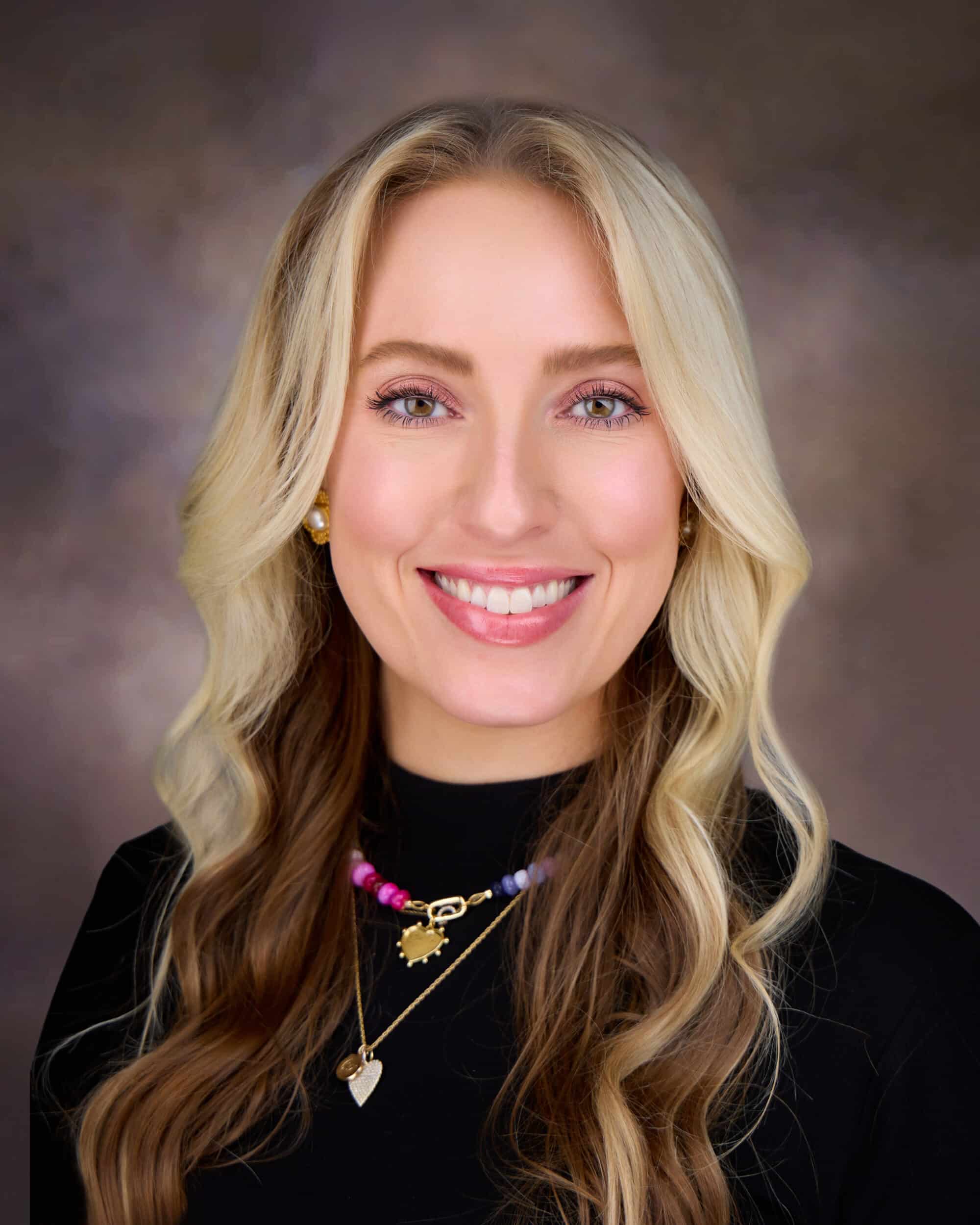 Amanda Bell headshot